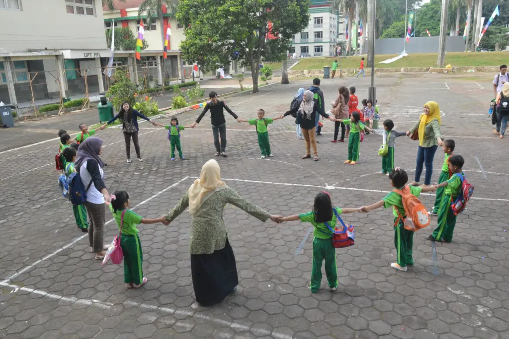 KSPA UNJ DAN HUMAS UNJ UNTUK HARI BUKU NASIONAL 5